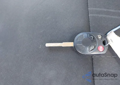 2016 Ford Focus Se z USA, uszkodzony, nr VIN 1FADP3F22GL345441